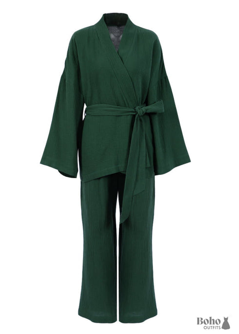 Pijama bohemio de algodón Emily en verde, marrón y gris.